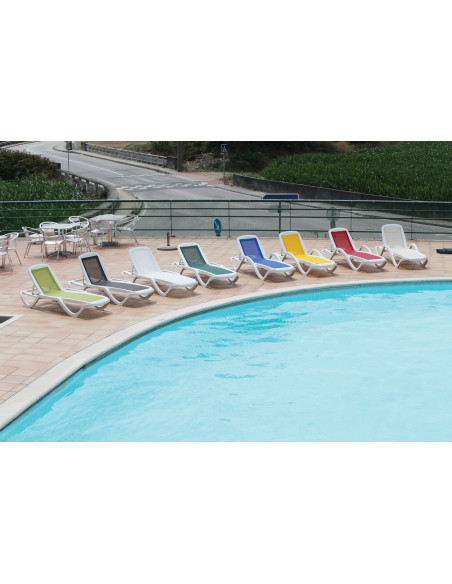 Tumbona CARIHUELA, apilable, polipropileno blanco, textilene tórtora