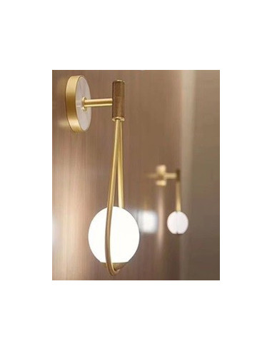 Aplique BRAD, metal dorado, tulipa blanca